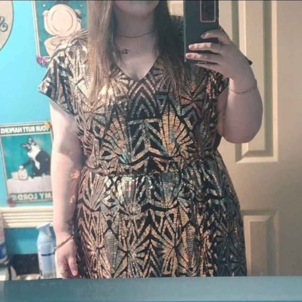 Bloomchic 28w gold and black dress